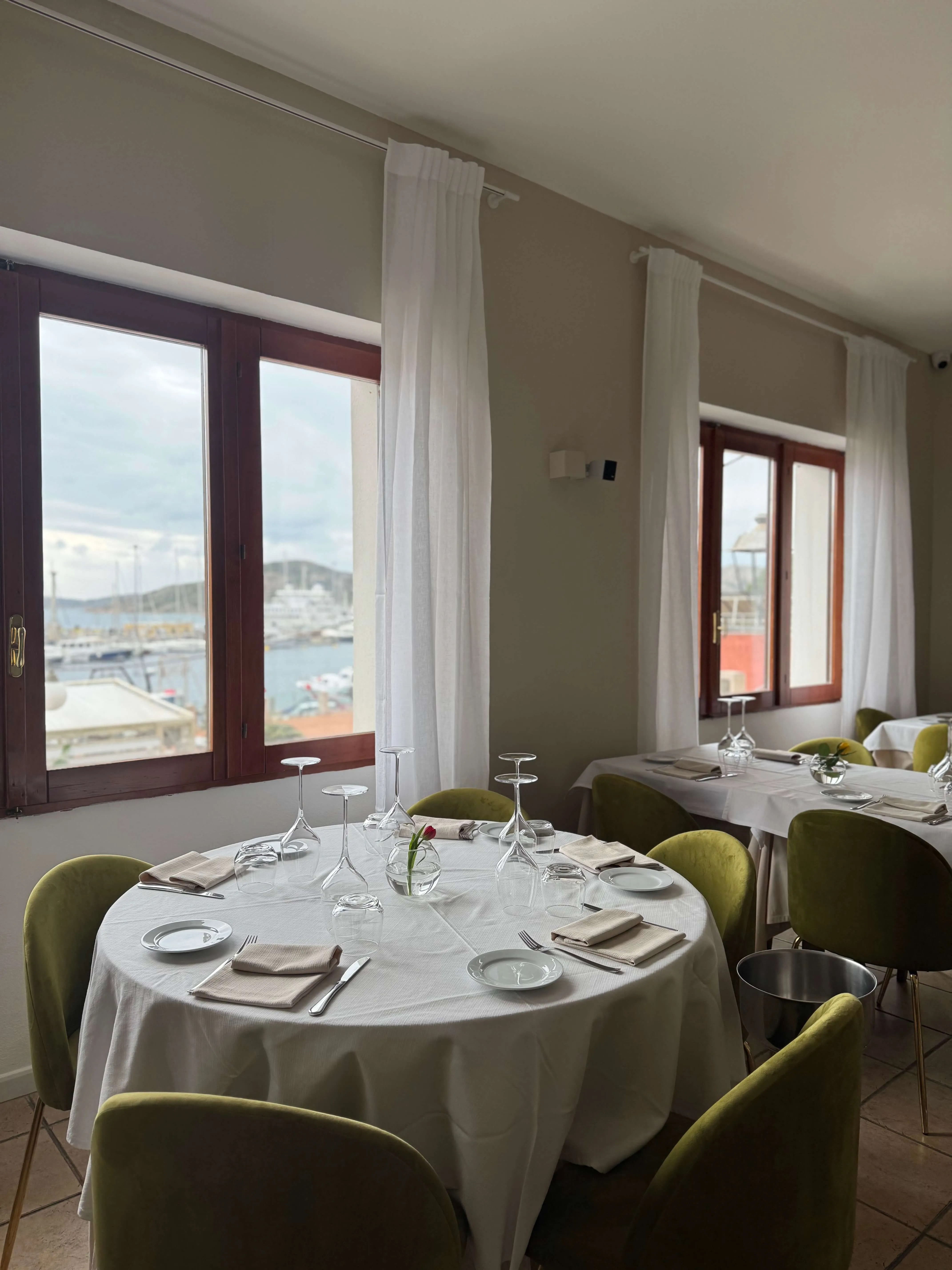 Seafood specialities at Perla Blu restaurant